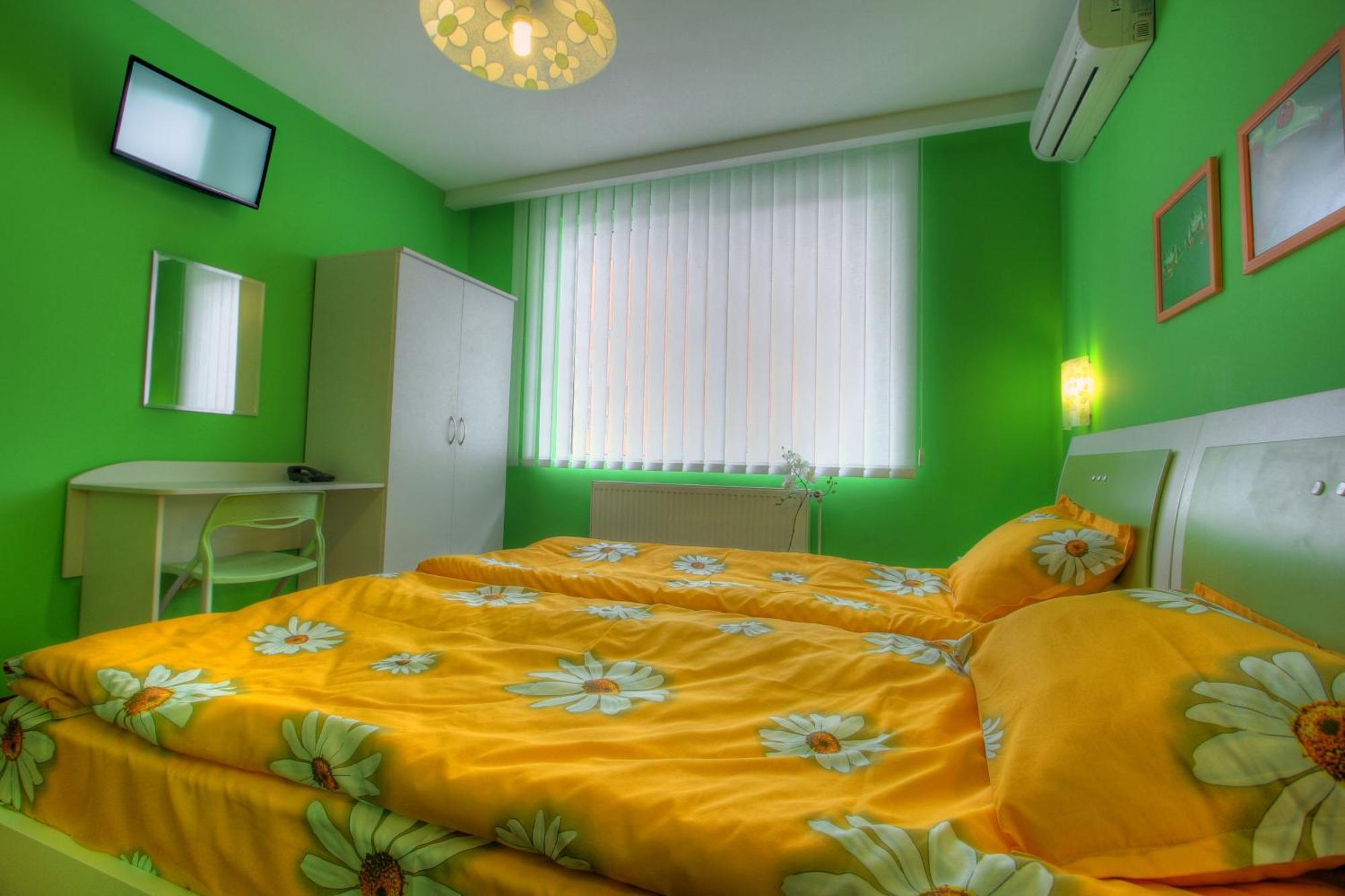 Family Hotel Mania Stara Zagora Exteriör bild