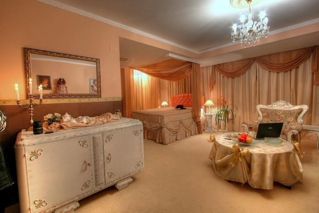Family Hotel Mania Stara Zagora Exteriör bild